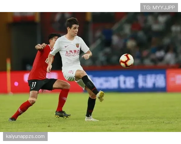 奥斯卡回撤接应撕开防线，连续主导进攻成关键先生